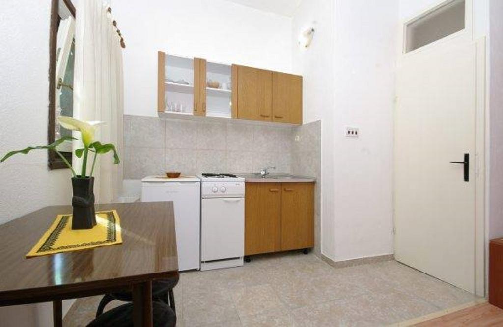 Apartments Maric Mali Drvenik Bilik gambar